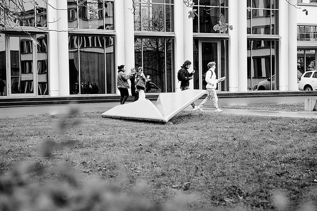 Paper Planes de Serge Ecker au Lycée Hubert Clément