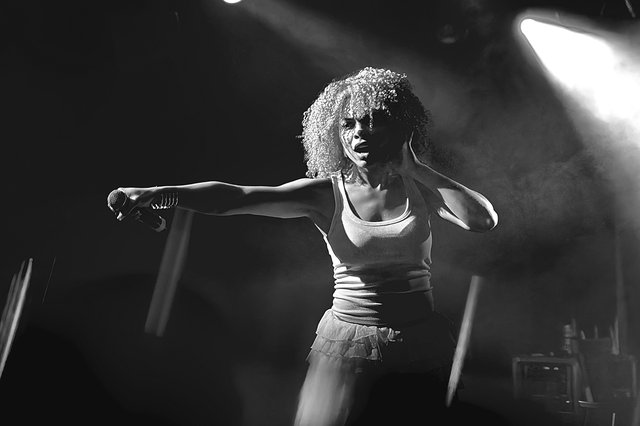 Maryana, chanteuse originaire du Cap-Vert