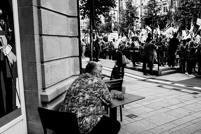 Samstag, 28. Juni: Jean-Marie Hoffmann, Inhaber der Bäckerei-Kette, auf der Terrasse seines Geschäfts in der Stater Avenue de  l