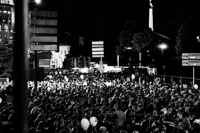 Der Nationalfeiertag, ein Ritual zur Feier der Monarchie