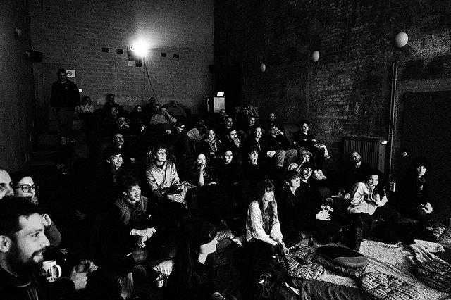 La salle du Schlappekino, lors de la projection des « Leftovers »