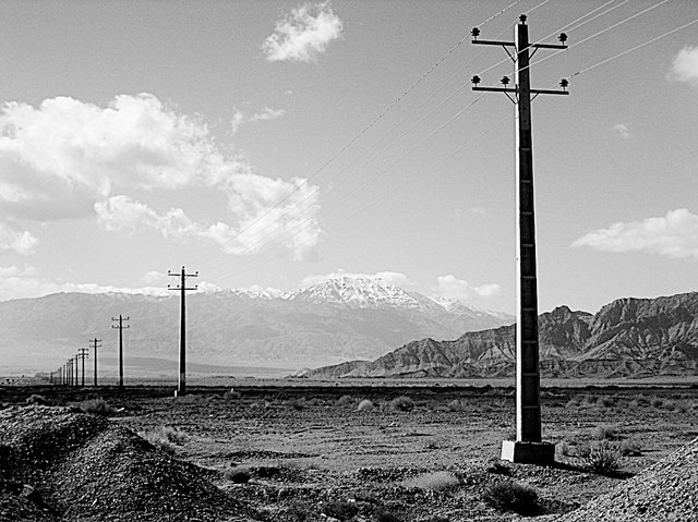 Le désert et les montagnes enneigées